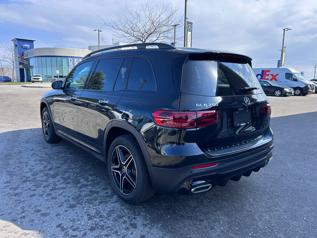 Mercedes-Benz GLB - Image 3