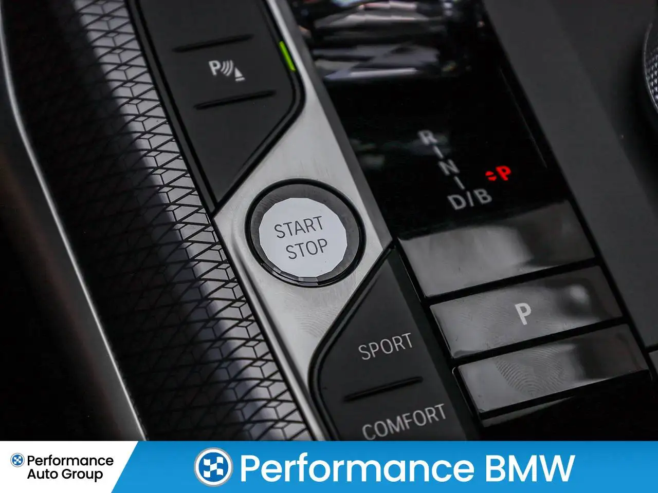 BMW i4 - Image 24