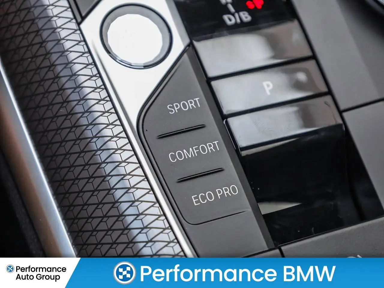 BMW i4 - Image 23