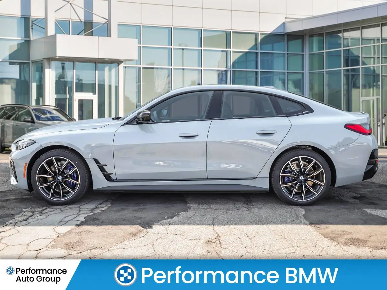 BMW i4 - Image 3