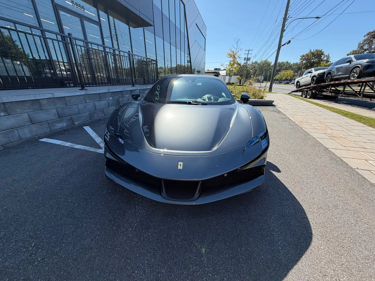 Ferrari SF90 Spider - Image 21