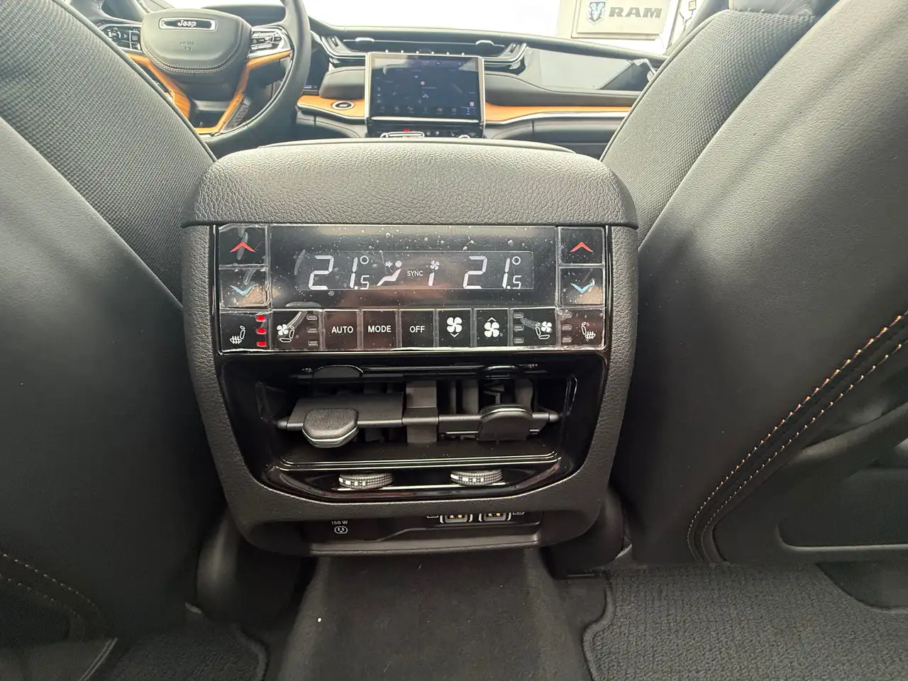 Jeep Grand Cherokee - Image 34