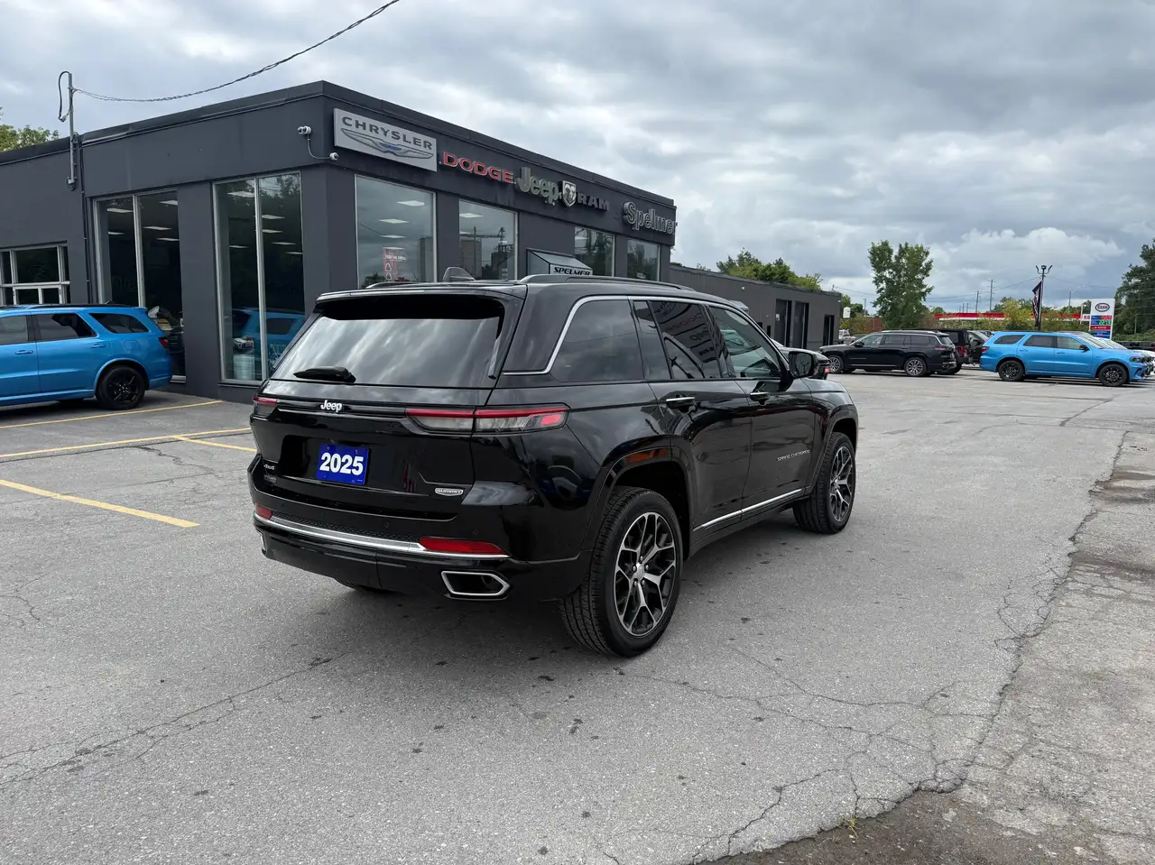 Jeep Grand Cherokee - Image 5