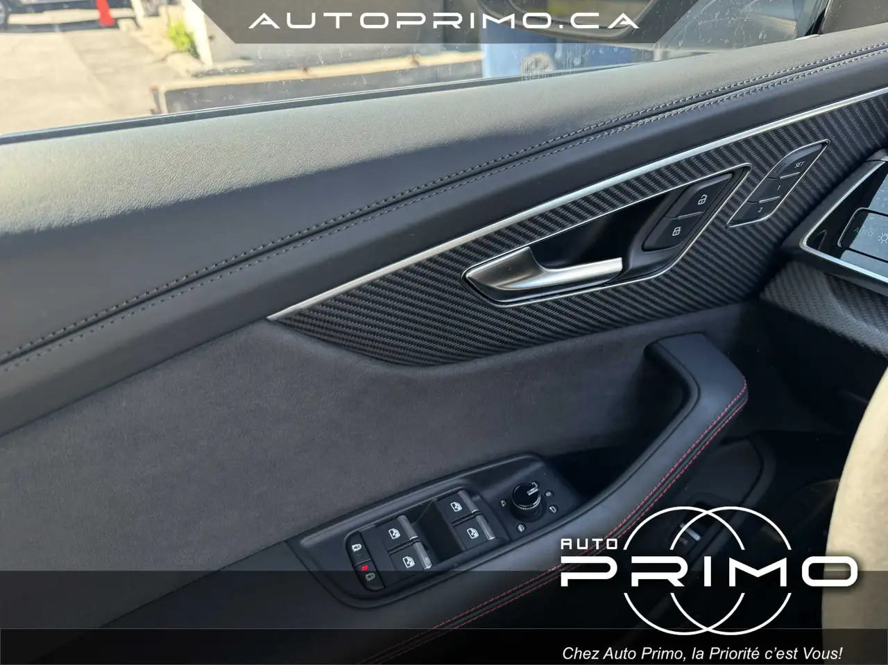Audi RS Q8 - Image 15