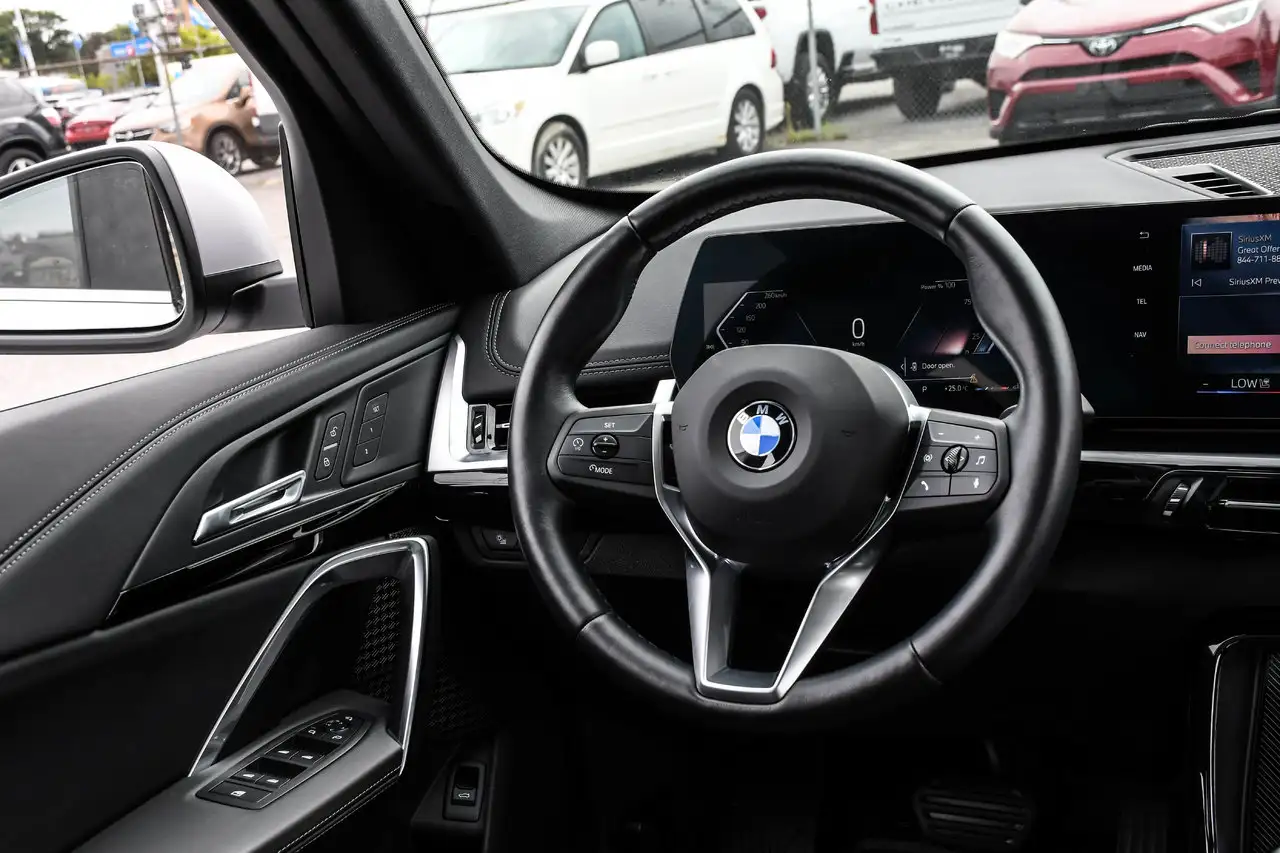 BMW X1 - Image 16