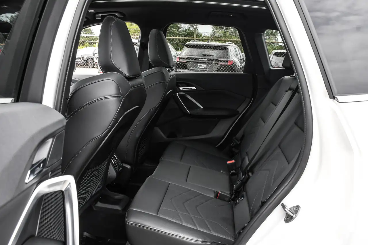 BMW X1 - Image 12