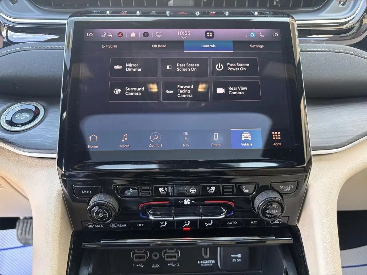 Jeep Grand Cherokee - Image 13