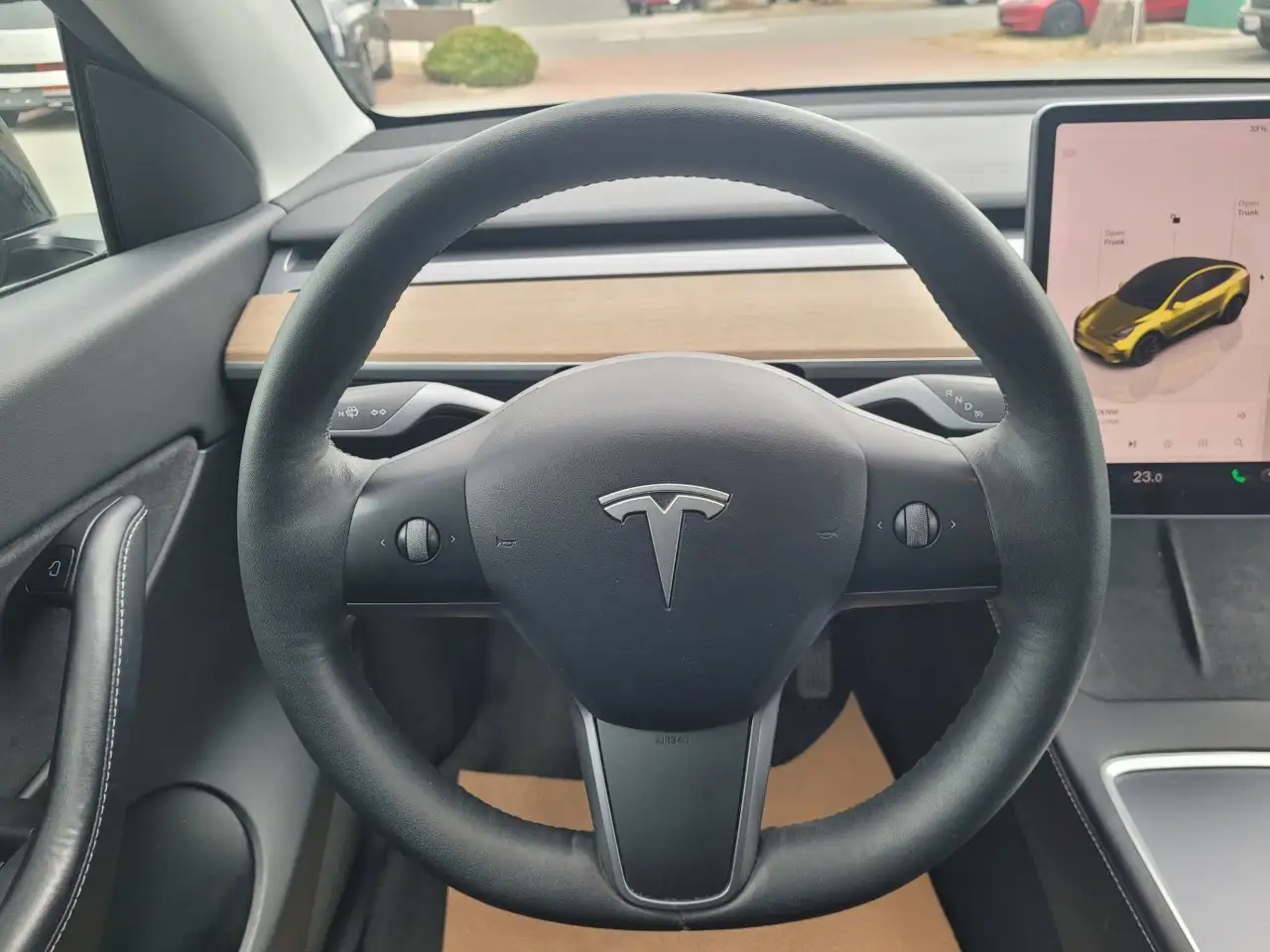 Tesla Model Y - Image 24