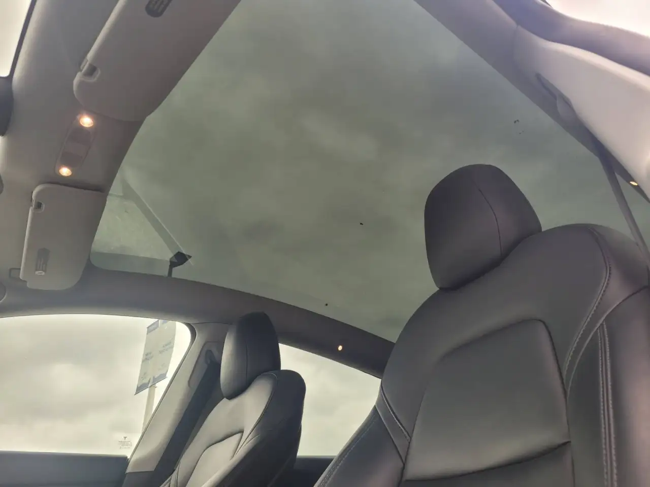 Tesla Model Y - Image 15