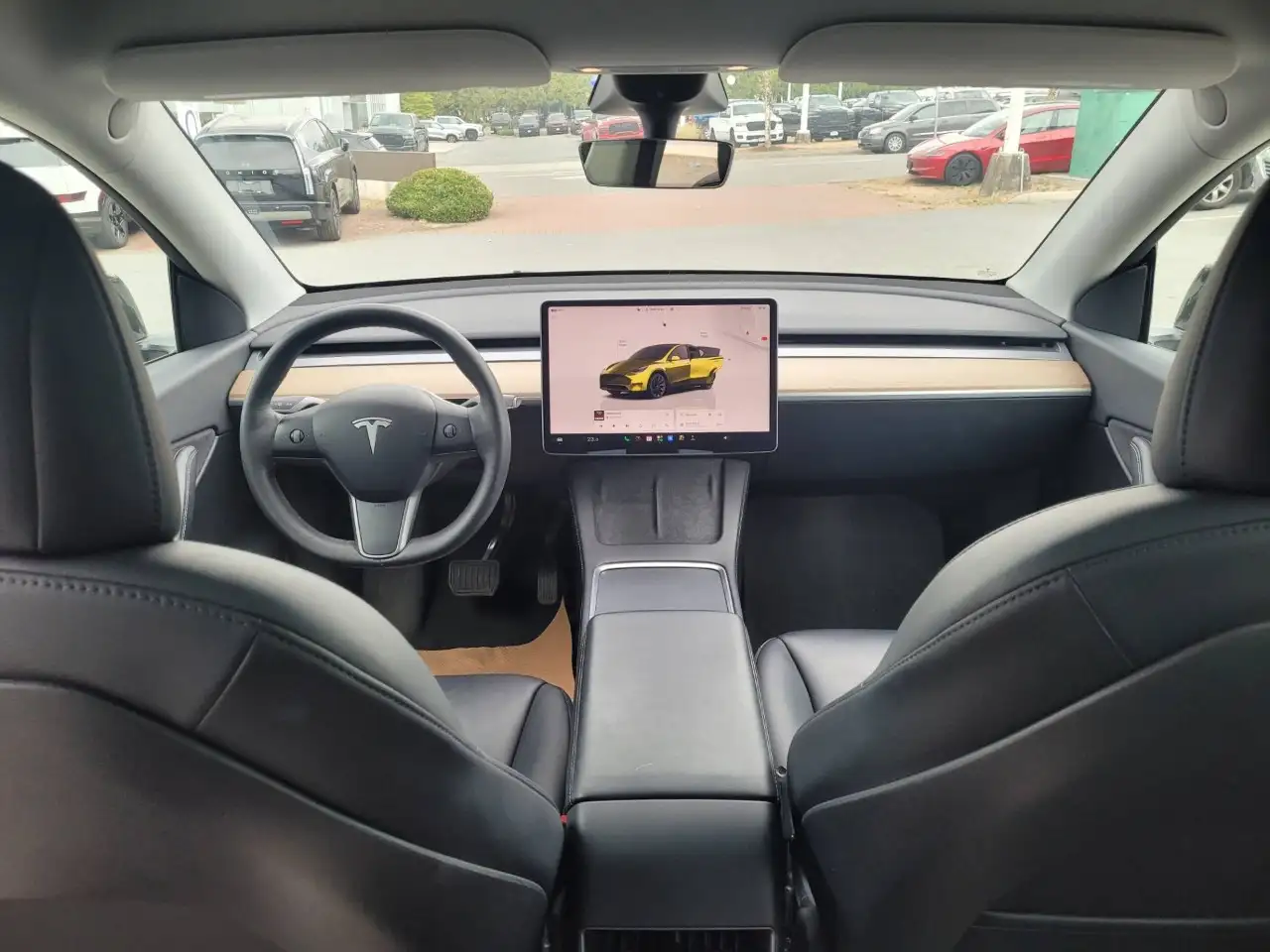 Tesla Model Y - Image 21
