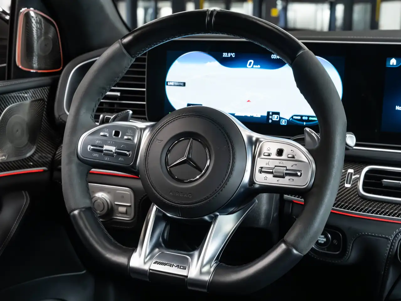 Mercedes-Benz GLE - Image 40
