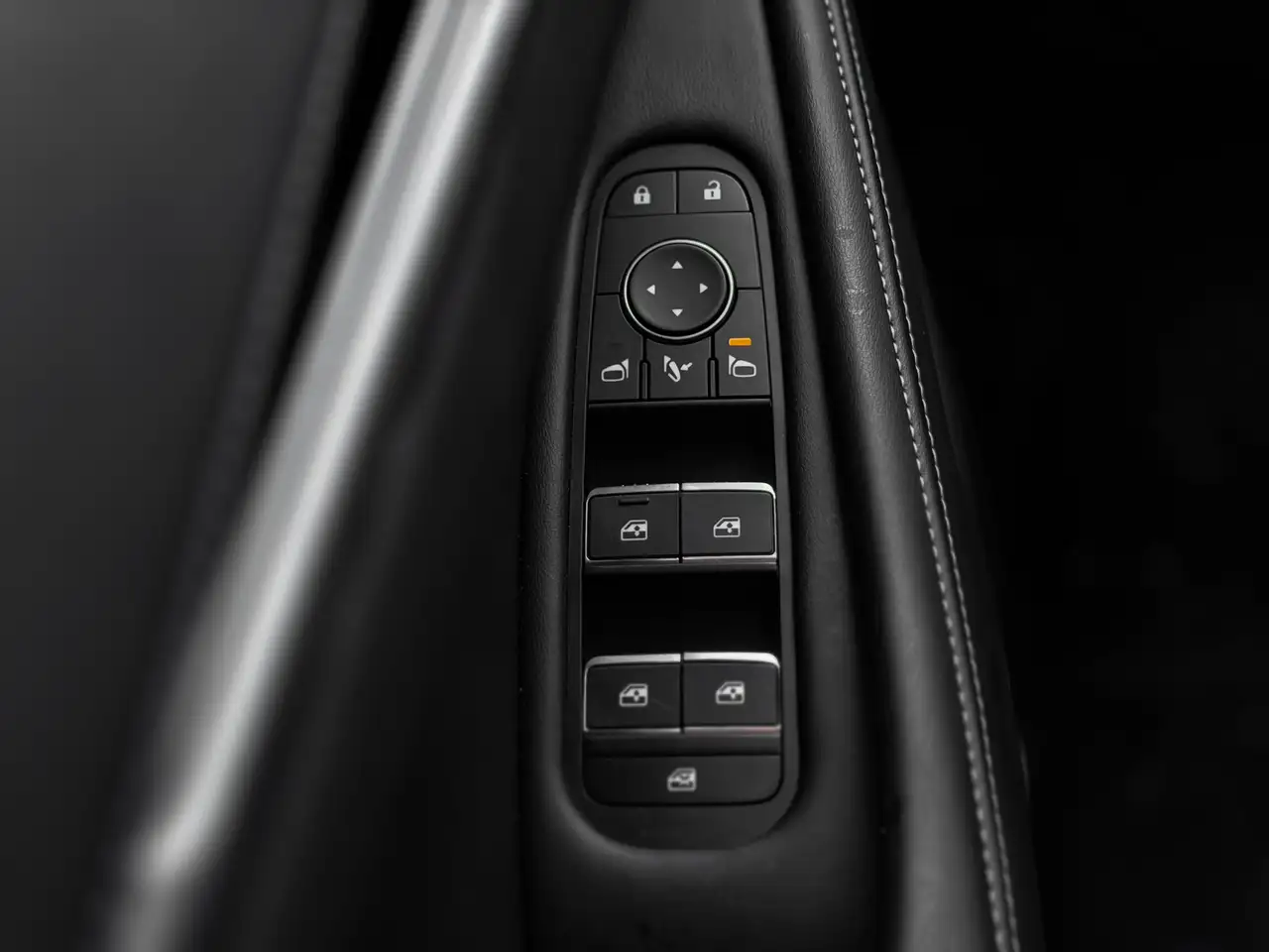 Infiniti QX60 - Image 16
