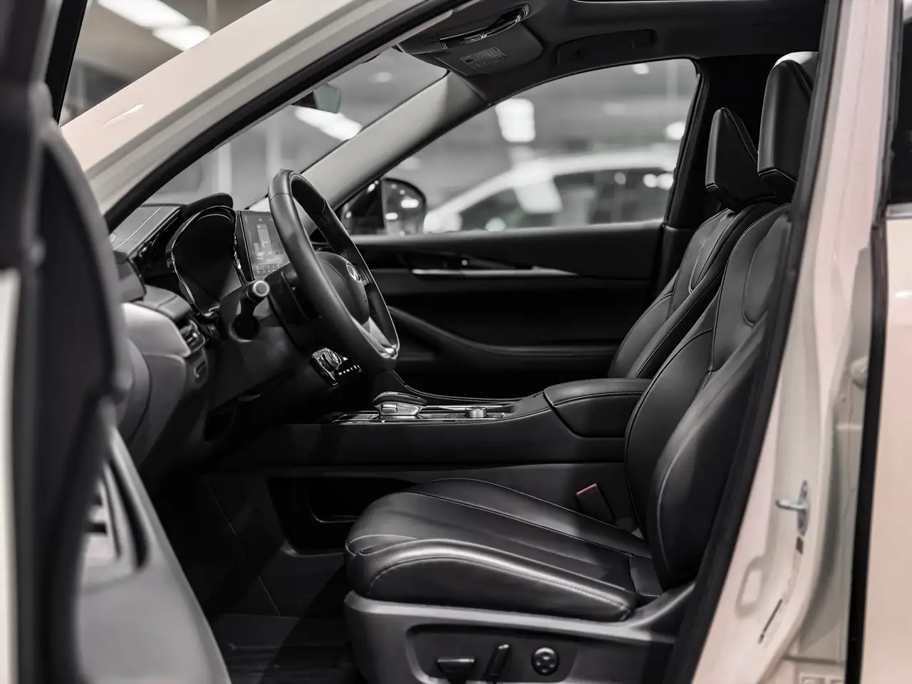 Infiniti QX60 - Image 10