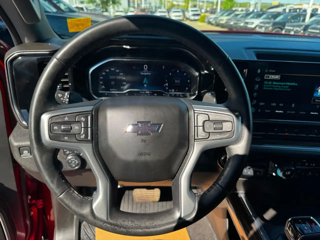 Chevrolet Silverado 1500 - Image 16