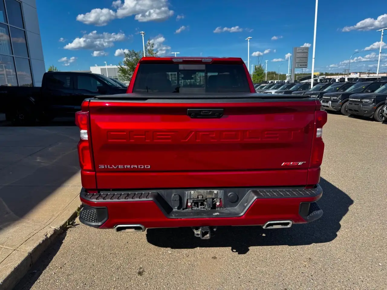 Chevrolet Silverado 1500 - Image 6