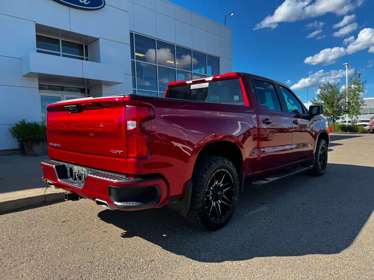 Chevrolet Silverado 1500 - Image 7
