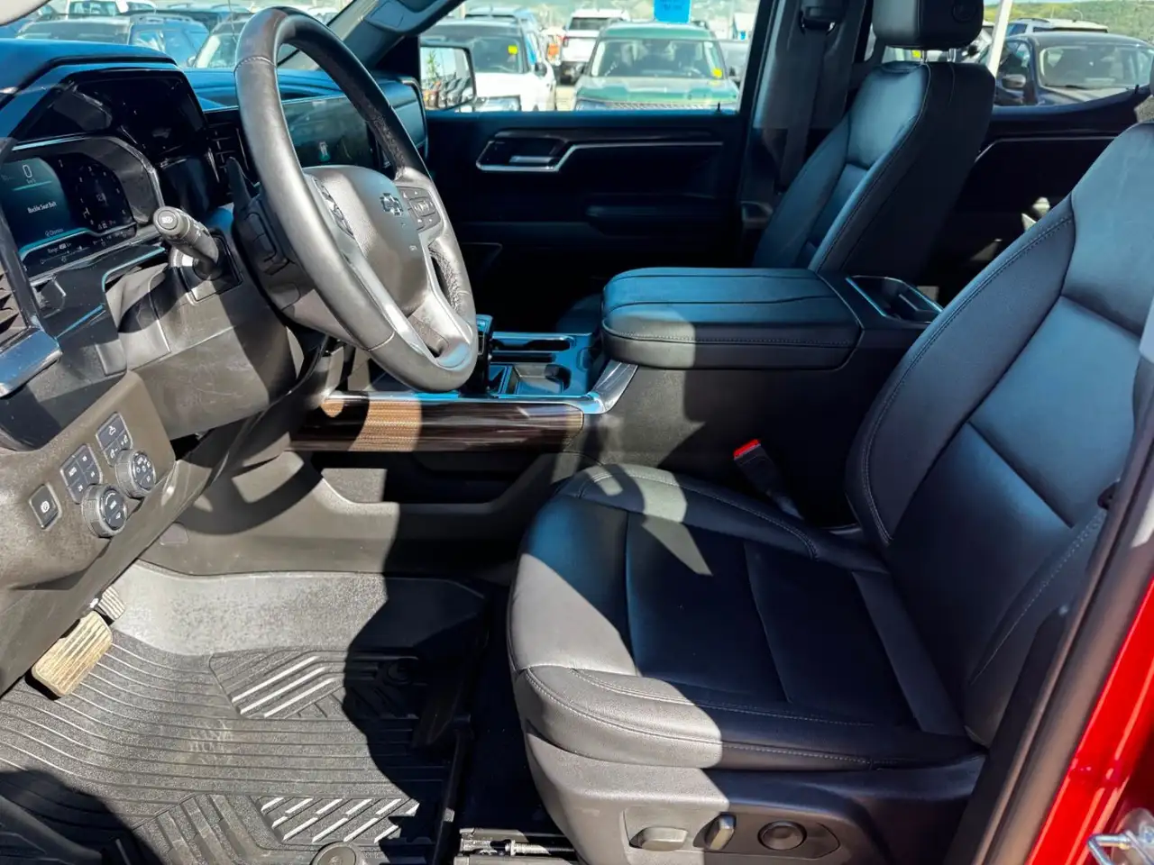 Chevrolet Silverado 1500 - Image 15