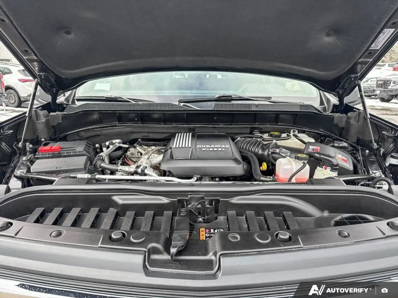 Chevrolet Silverado 1500 - Image 13