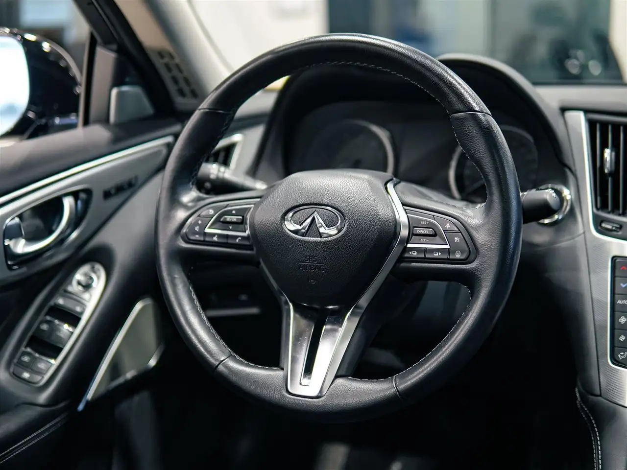 Infiniti Q50 - Image 18