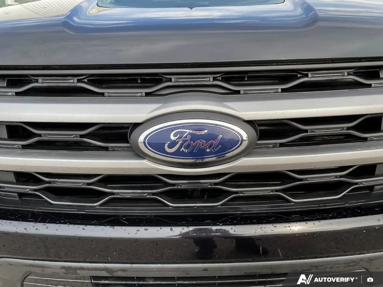 Ford Expedition - Image 9