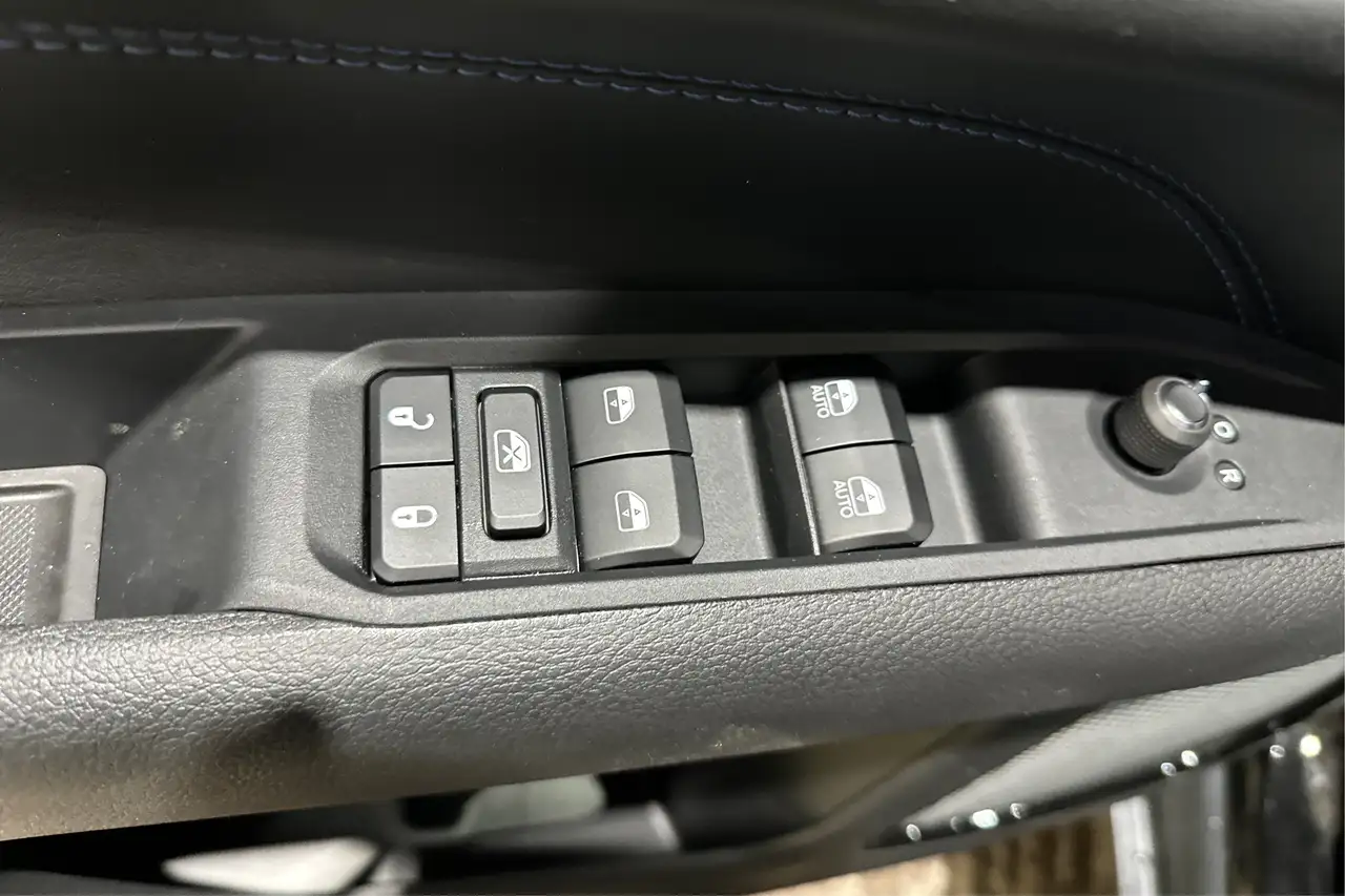 Jeep Compass - Image 29
