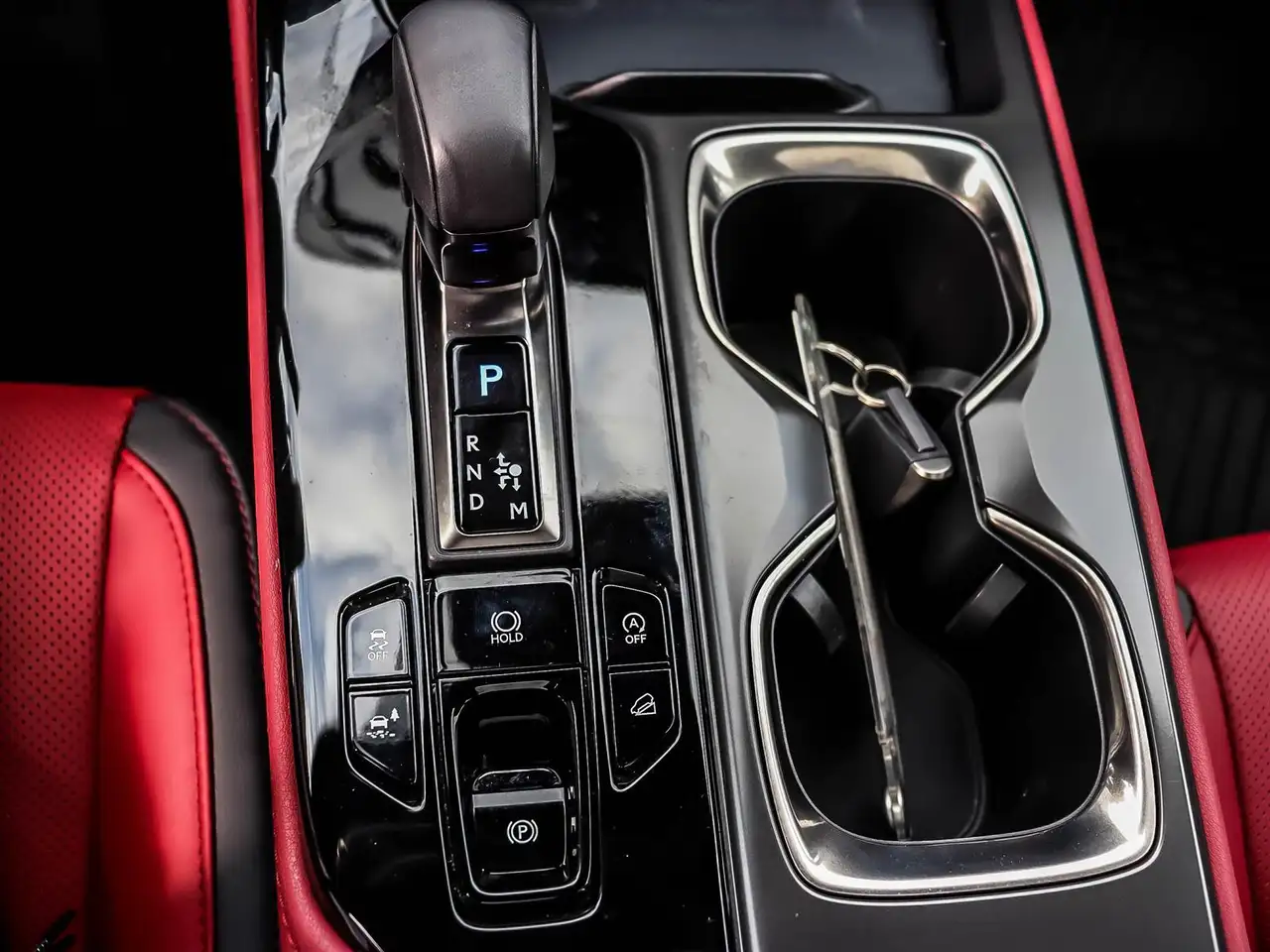 Lexus NX - Image 27