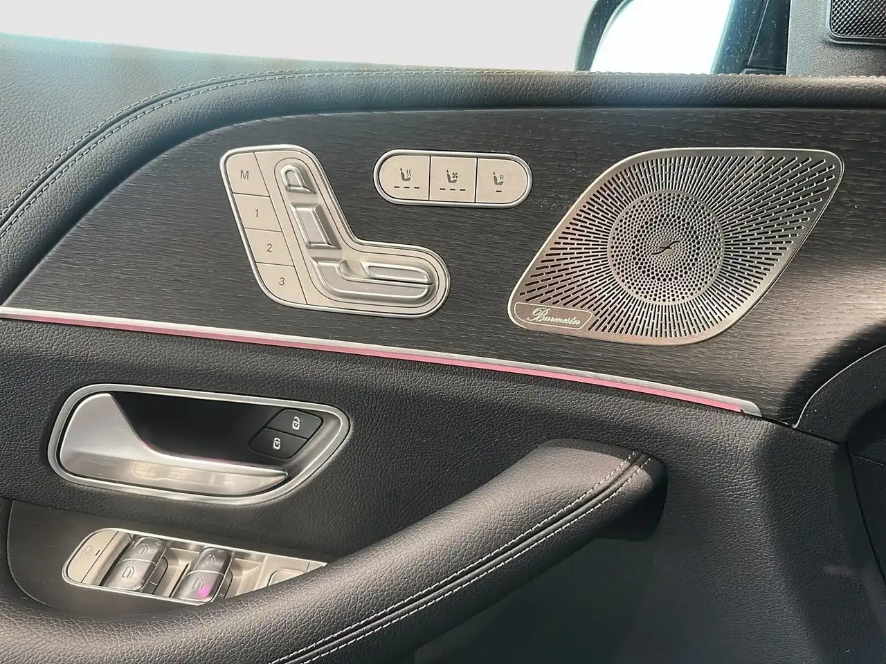 Mercedes-Benz GLE - Image 11