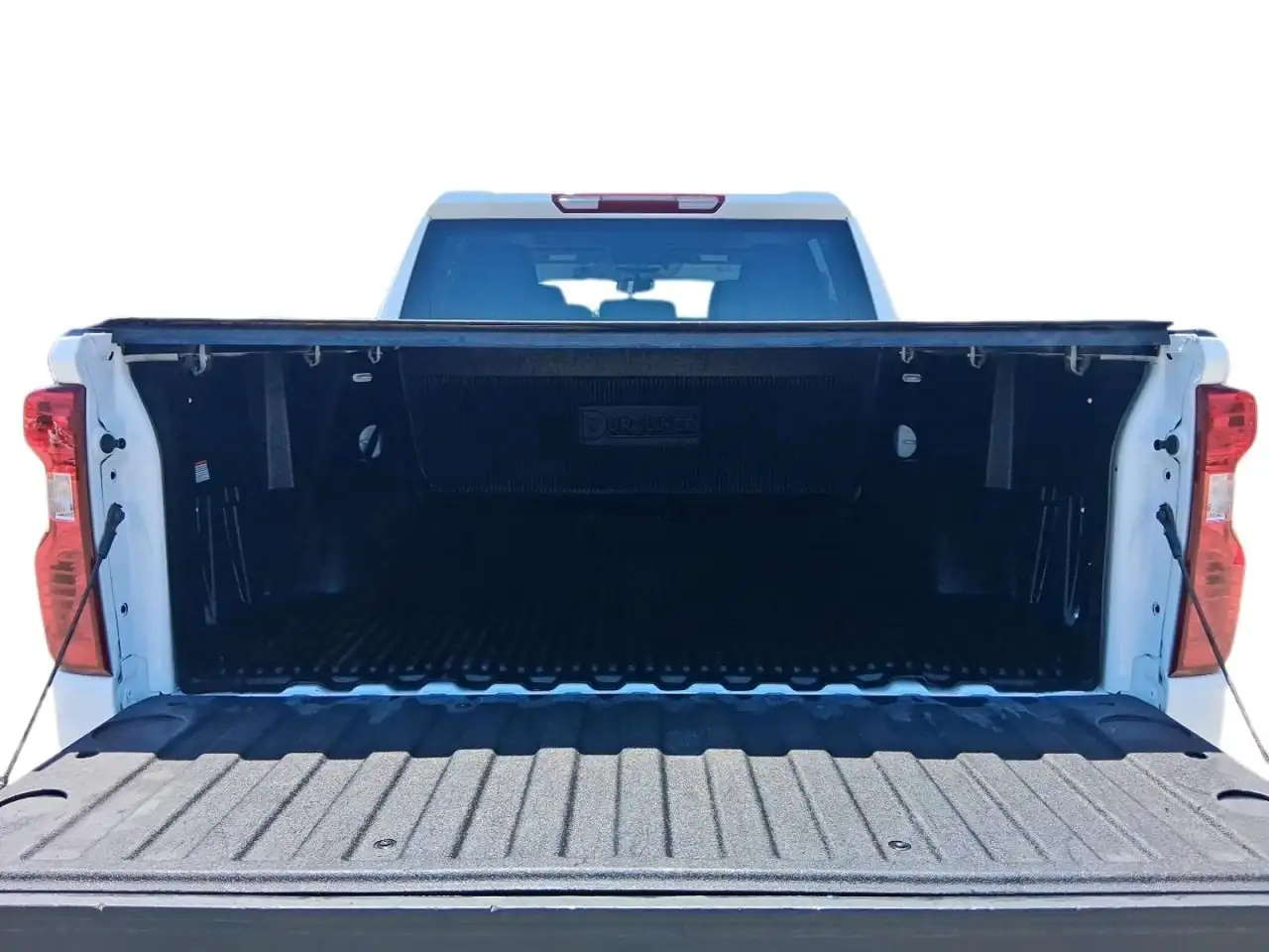 Chevrolet Silverado 1500 - Image 18