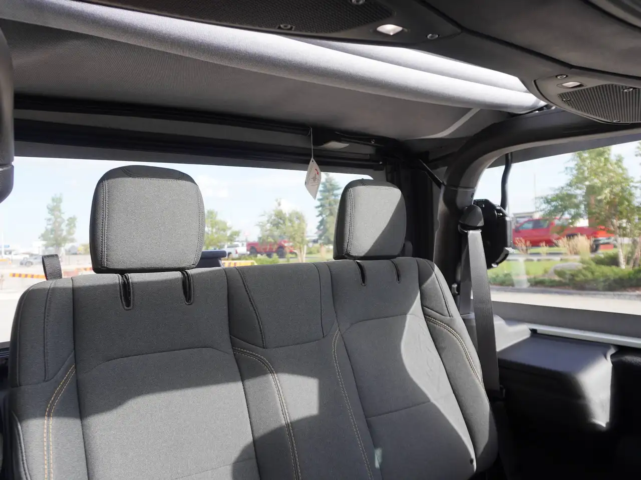 Jeep Wrangler - Image 44