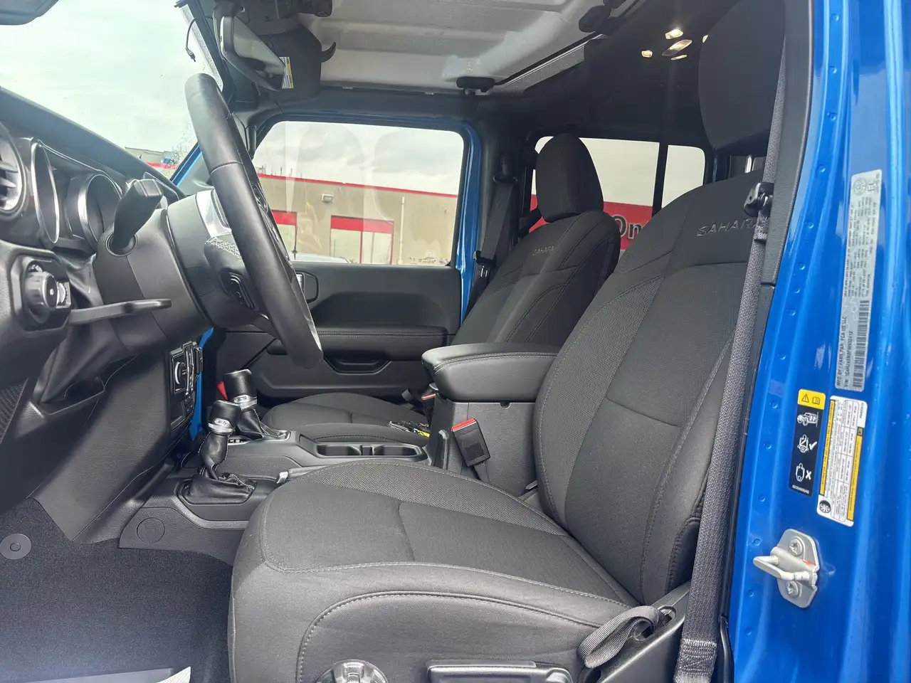 Jeep Wrangler - Image 13