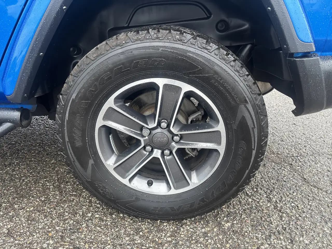 Jeep Wrangler - Image 9