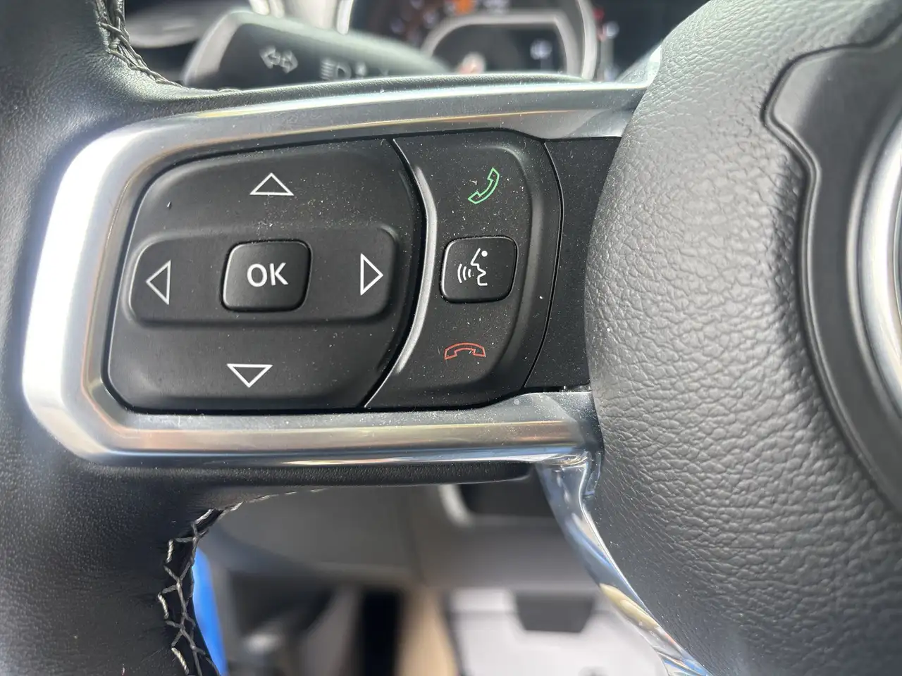 Jeep Wrangler - Image 15