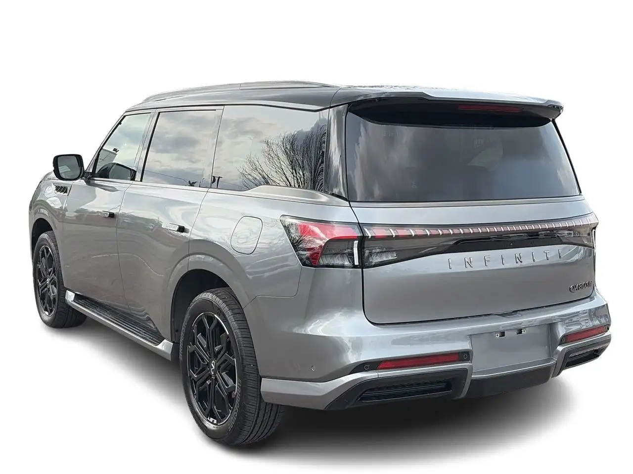 Infiniti QX80 - Image 11