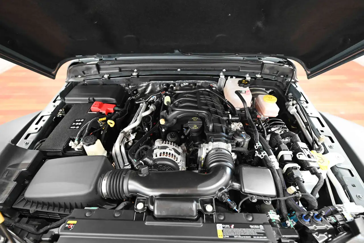 Jeep Wrangler - Image 4