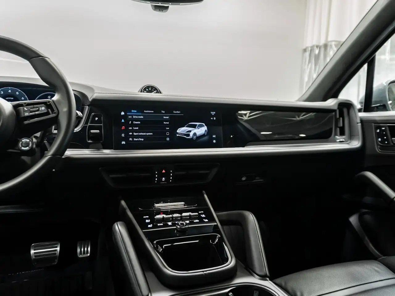 Porsche Cayenne - Image 17