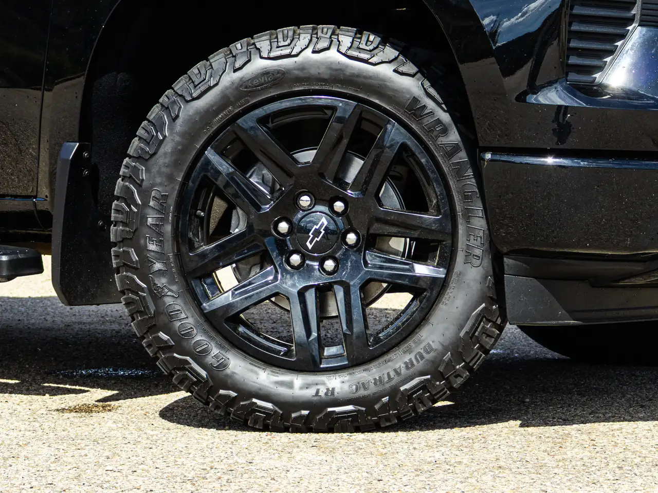 Chevrolet Silverado 1500 - Image 5