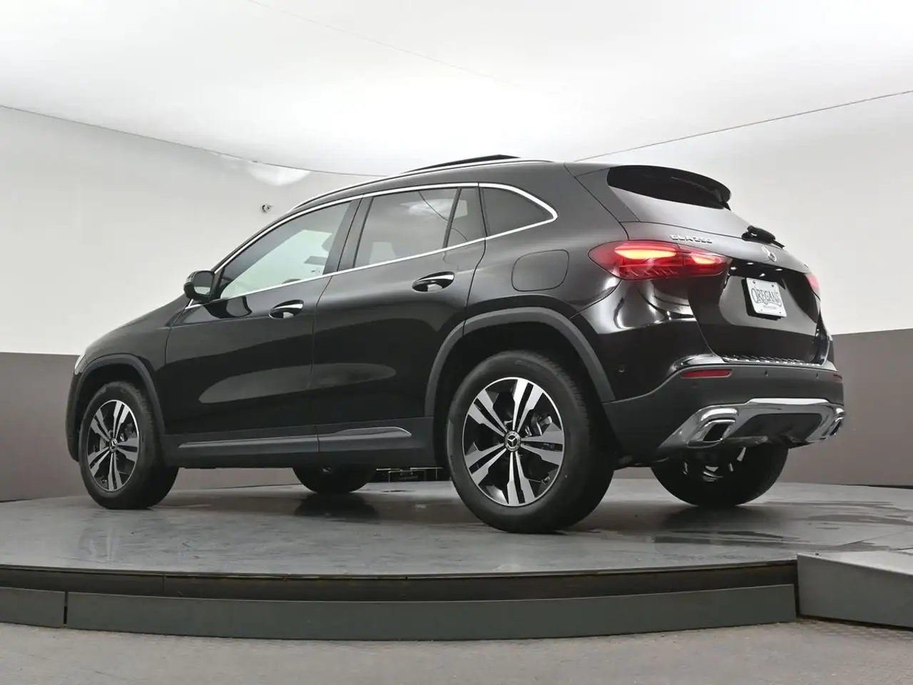 Mercedes-Benz GLA - Image 44
