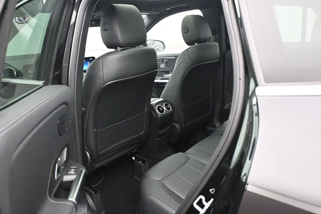Mercedes-Benz GLA - Image 19
