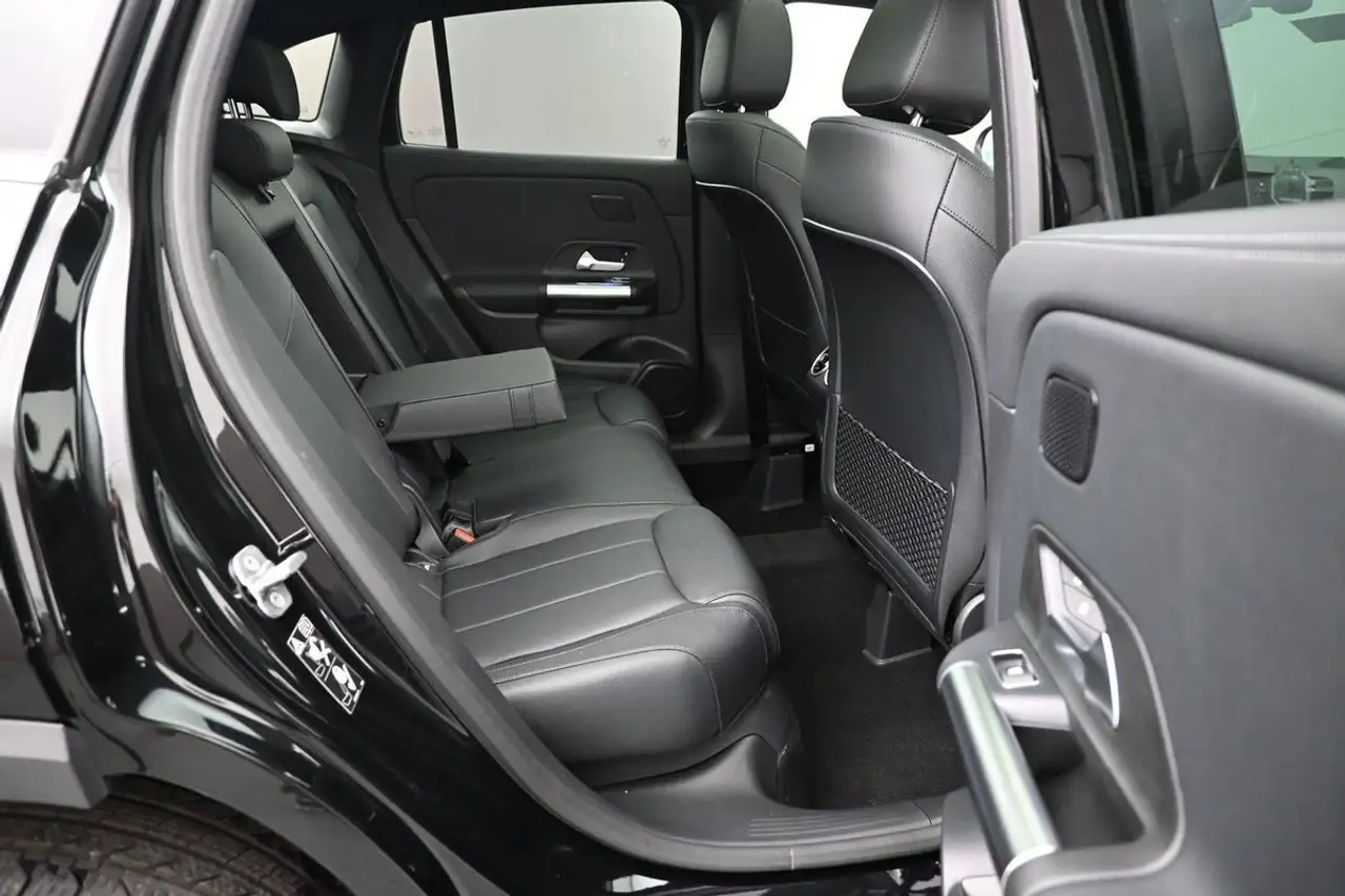 Mercedes-Benz GLA - Image 22