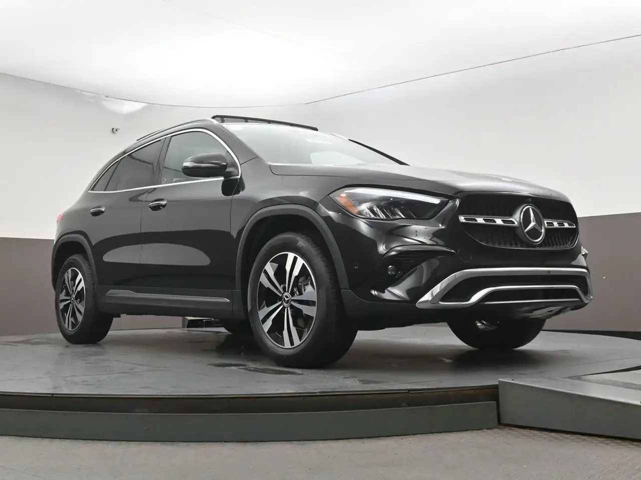 Mercedes-Benz GLA - Image 38