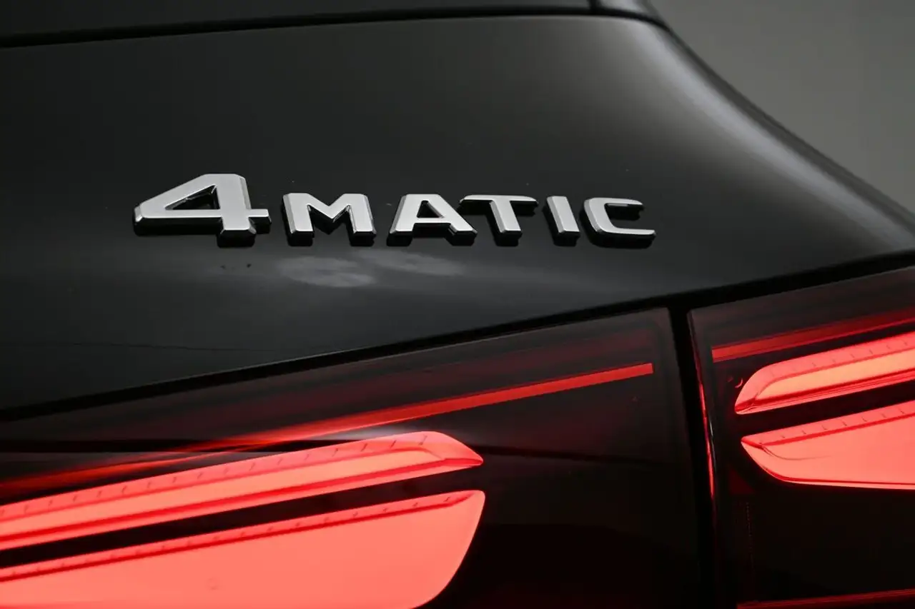 Mercedes-Benz GLA - Image 21