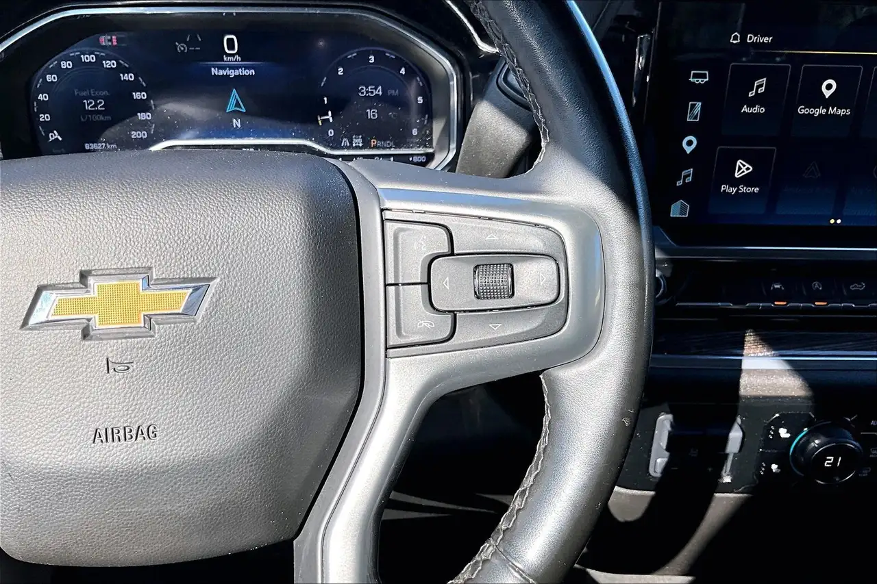 Chevrolet Silverado 1500 - Image 13