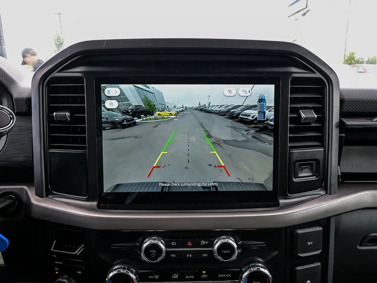Ford F-150 - Image 25
