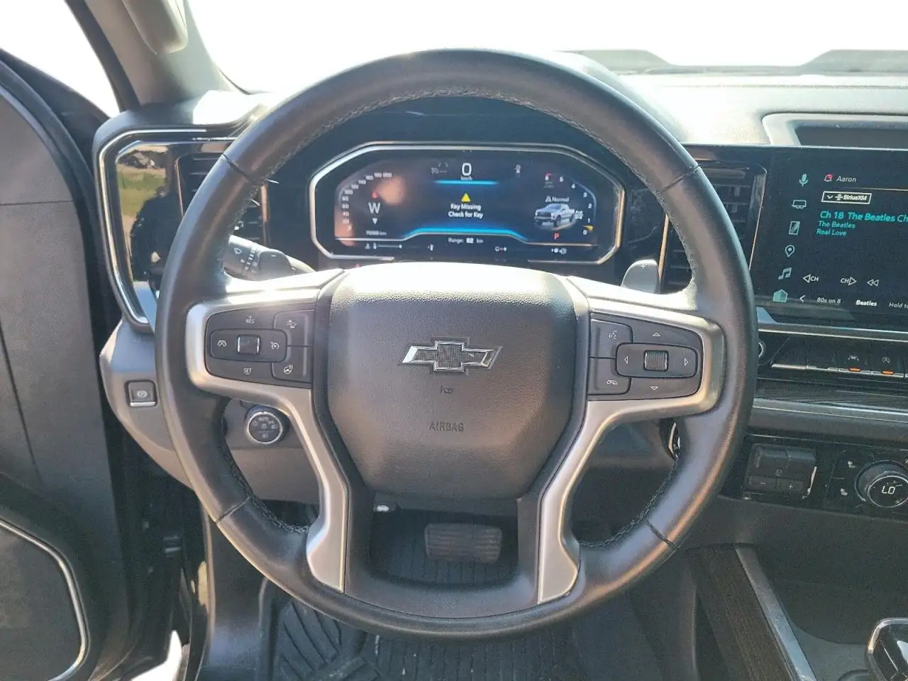 Chevrolet Silverado 1500 - Image 11