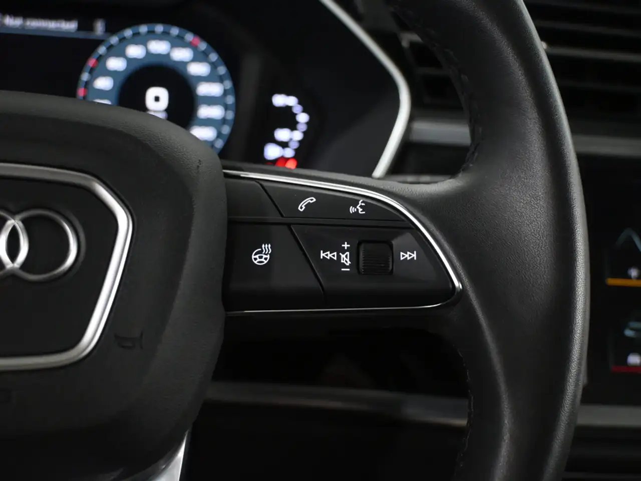 Audi Q3 - Image 15