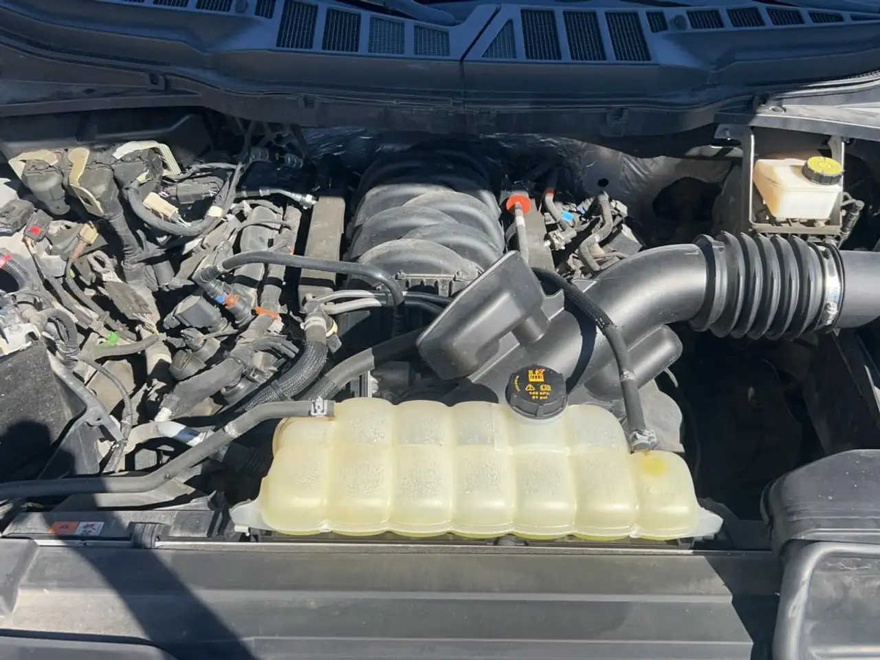 Ford F-150 - Image 15