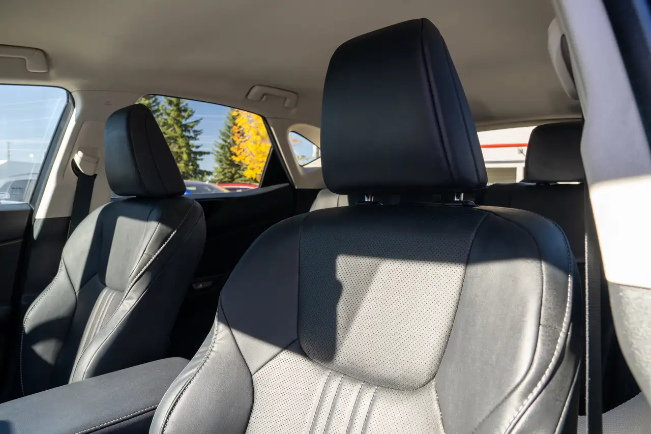 Lexus NX - Image 25