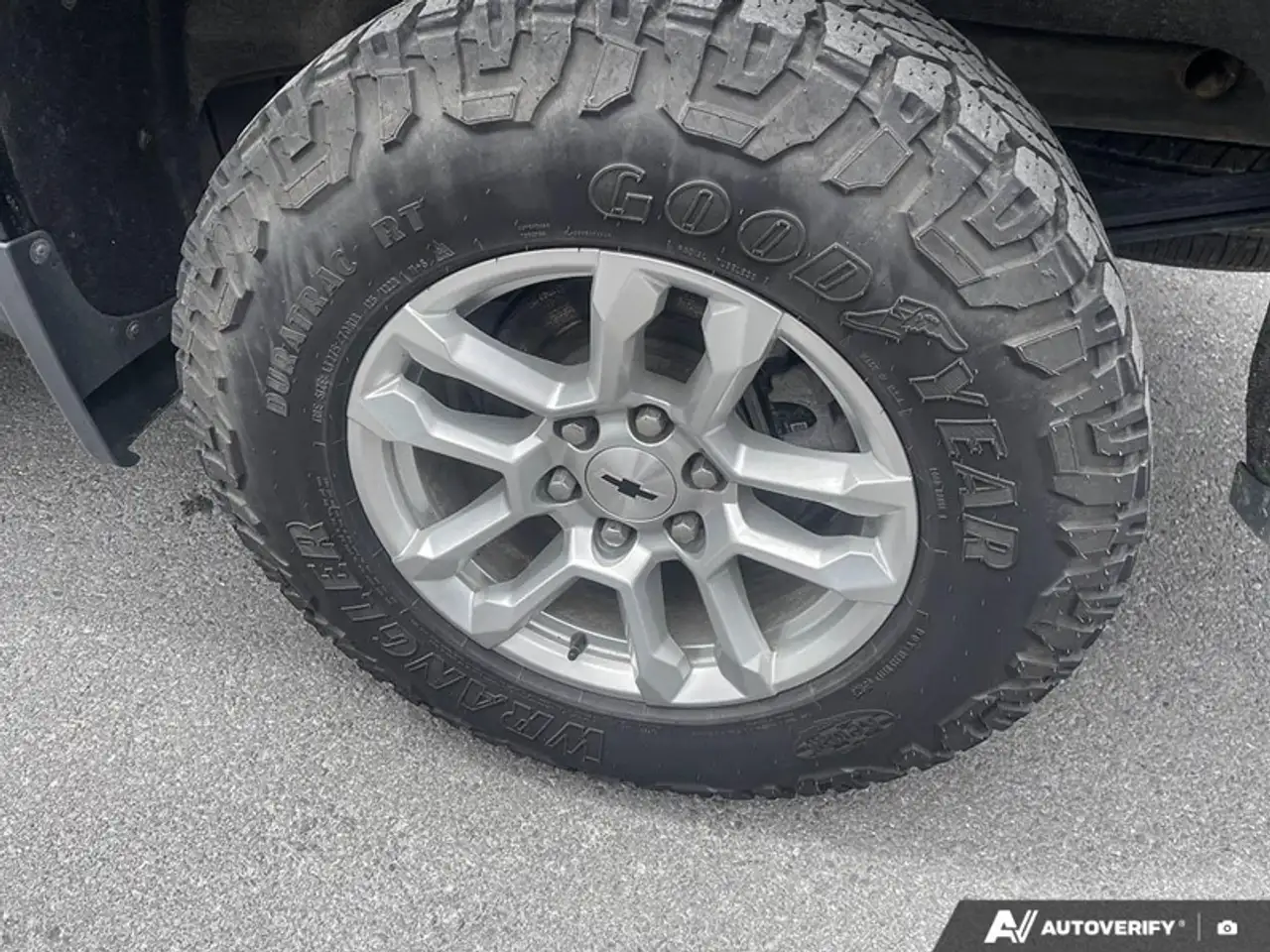 Chevrolet Silverado 1500 - Image 6
