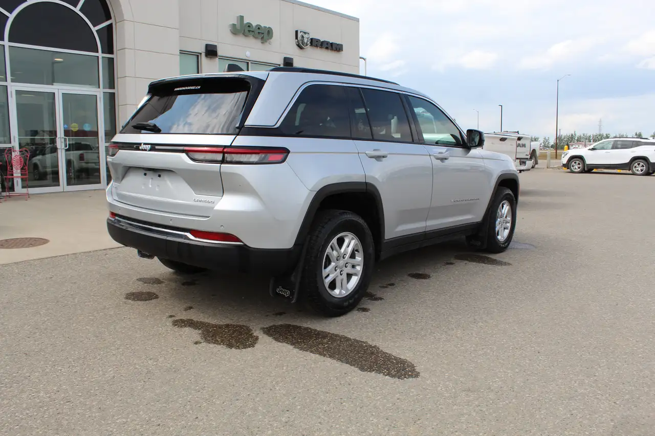 Jeep Grand Cherokee - Image 4
