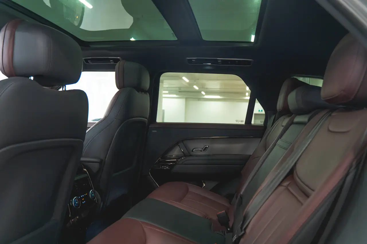 Land Rover Range Rover Sport - Image 15